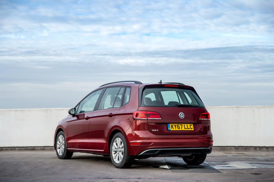  Volkswagen Golf SV SE 2018 года  (UK) (фото 7 из 28)